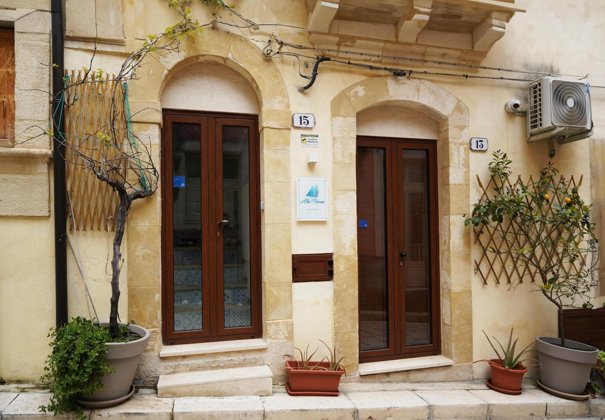 Alex Rooms Рагуза Экстерьер фото